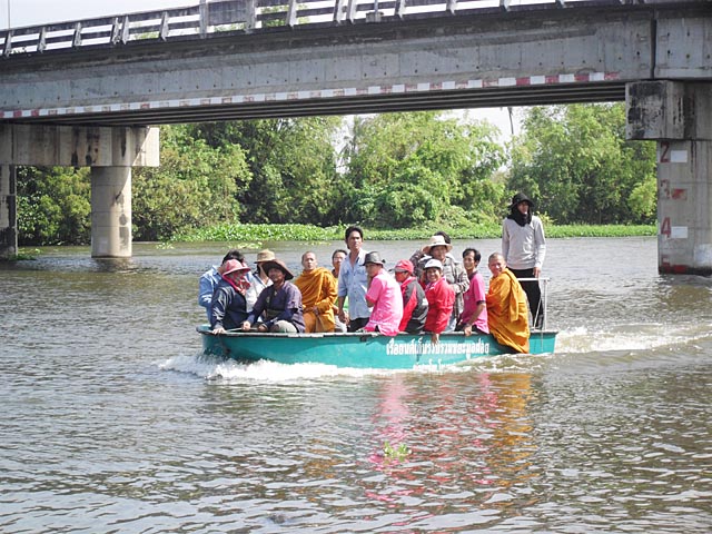 watkaonangbuach-flood-help-0022