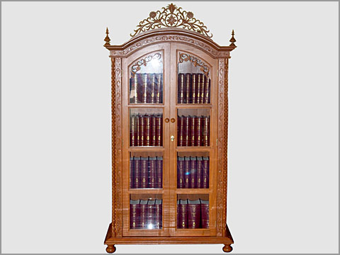 book closet small 1